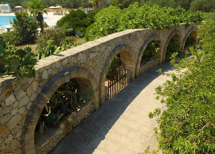 Antica Masseria Li Sauli